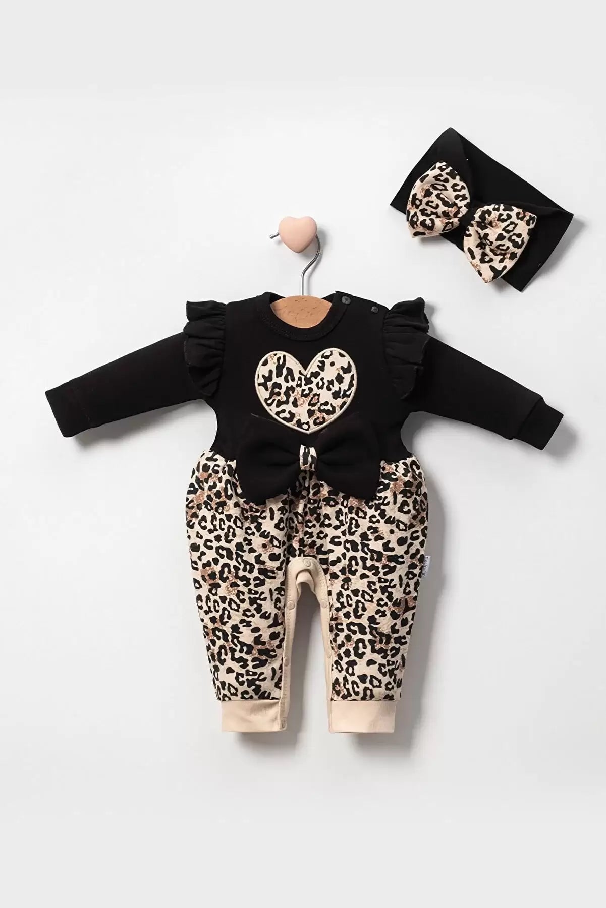 LEOPAR DESENLİ FİYONKLU % 100 PAMUK KIZ BEBEK TULUM